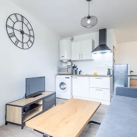 M005 T2 Studio Cozy *